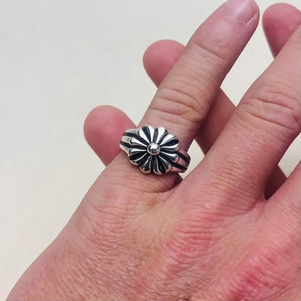 Y2k grunge silver gothic flower